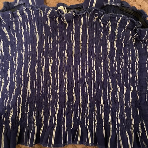 cute top! - Picture 4 of 4